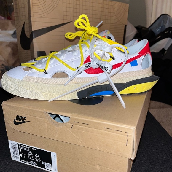 Nike Off White Blazer Low size 7 - Picture 3 of 3
